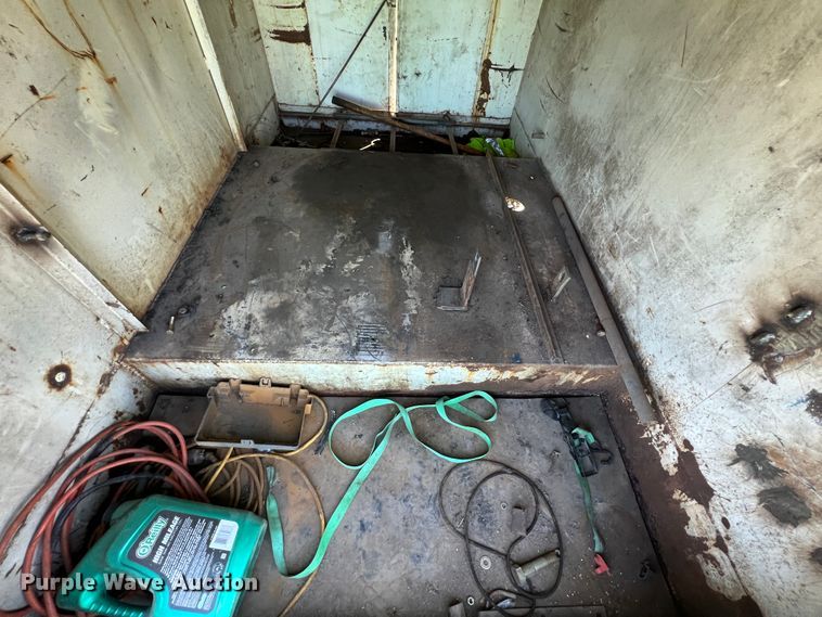 image for item JQ9035 Box bed