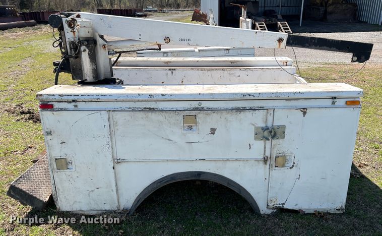 image for item JQ9036 Utility bed