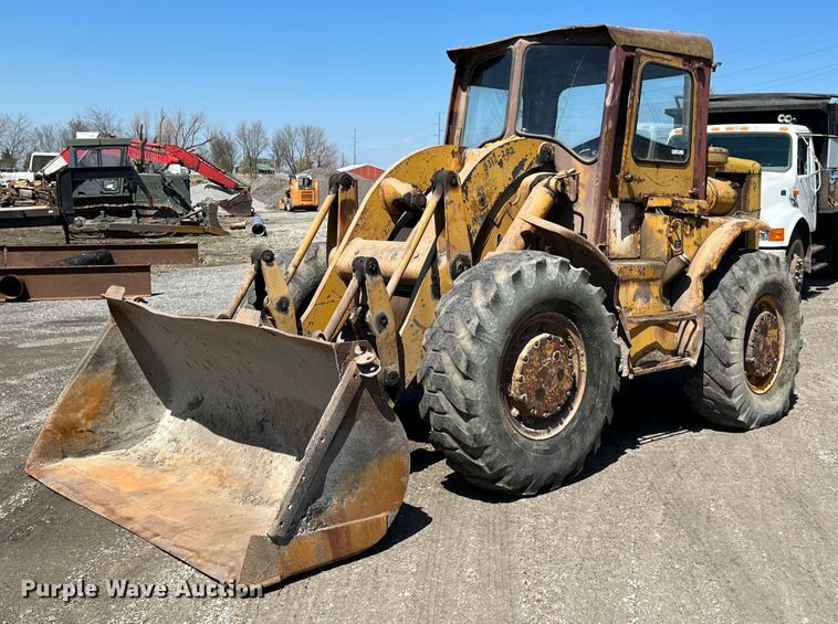 image for item JQ9039 1961 Caterpillar M944A  wheel loader