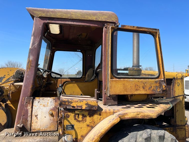 image for item JQ9039 1961 Caterpillar M944A  wheel loader