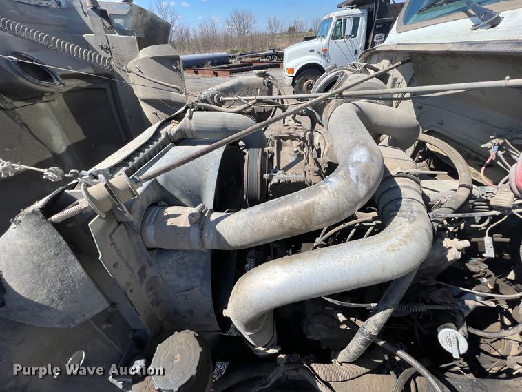 image for item JQ9041 1995 International 4900  dump truck