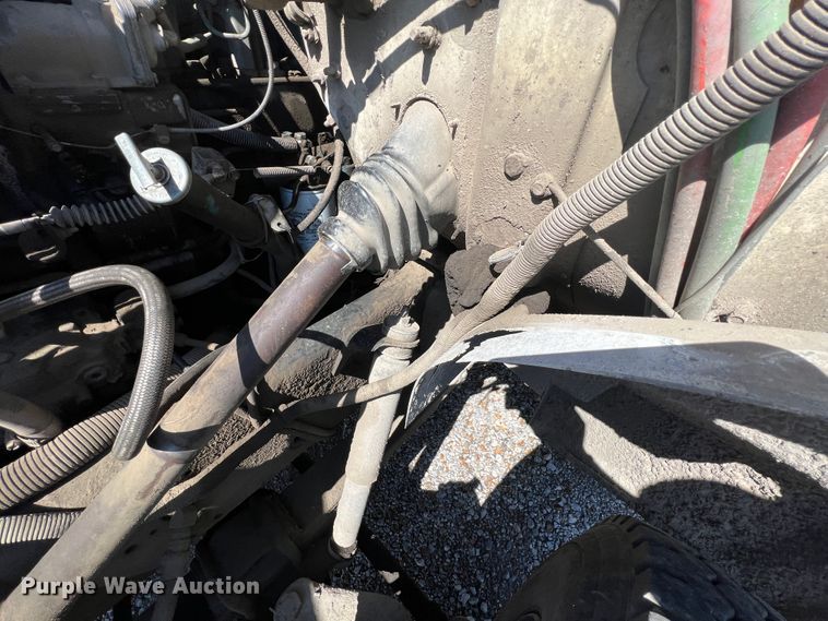 image for item JQ9041 1995 International 4900  dump truck