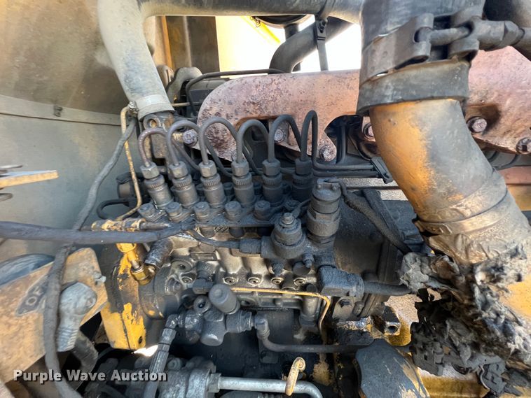 image for item JQ9042 2001 John Deere 670CH  motor grader