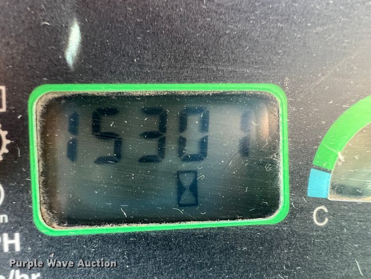 image for item JQ9042 2001 John Deere 670CH  motor grader