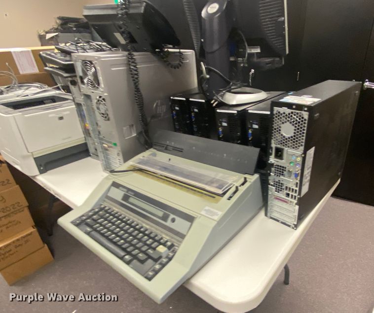 image for item JU9174 Office equipment