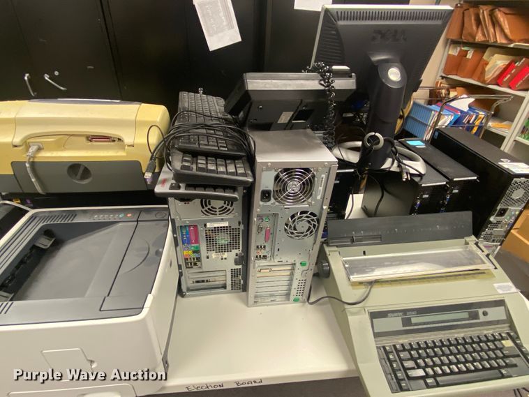 image for item JU9174 Office equipment