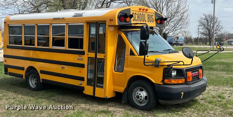 image for item KG9865 2012 GMC Savana  school bus