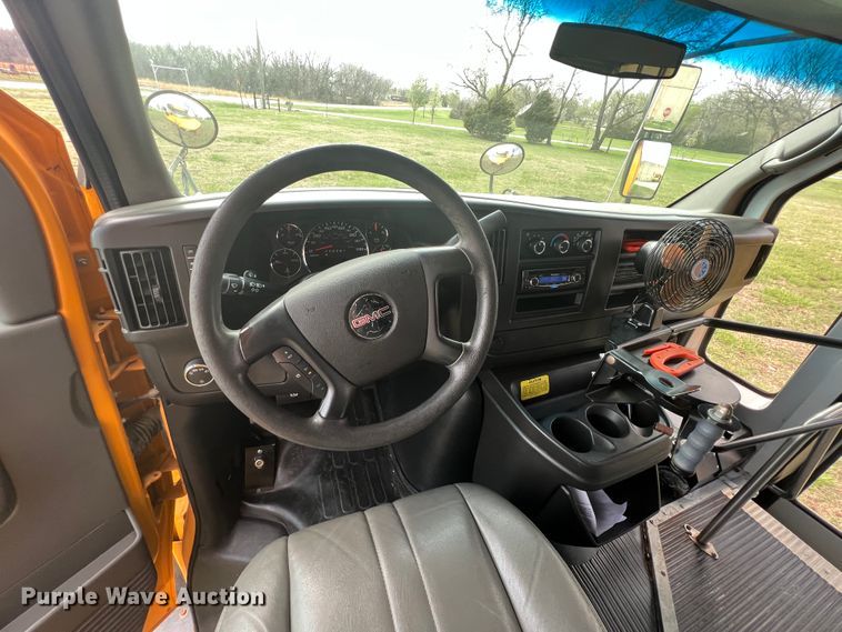 image for item KG9865 2012 GMC Savana  school bus