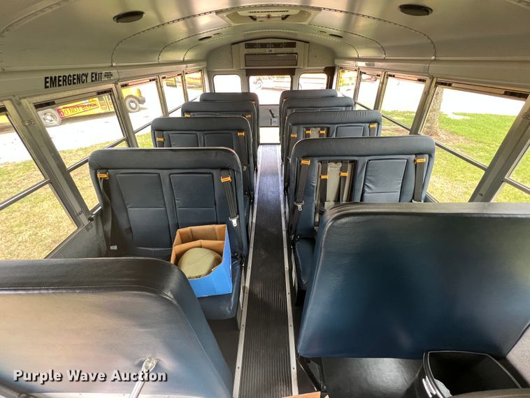 image for item KG9865 2012 GMC Savana  school bus