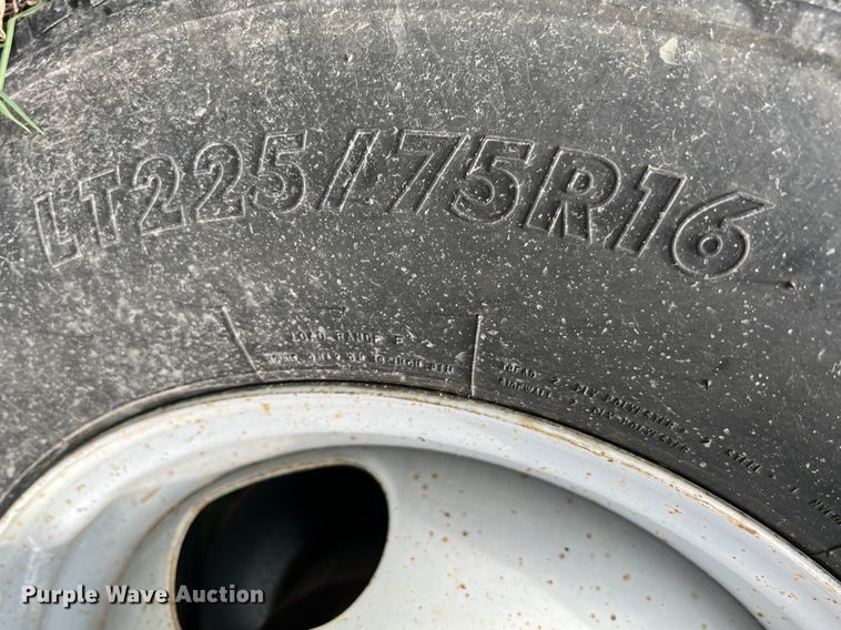 image for item KG9865 2012 GMC Savana  school bus