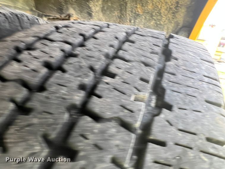 image for item KG9865 2012 GMC Savana  school bus