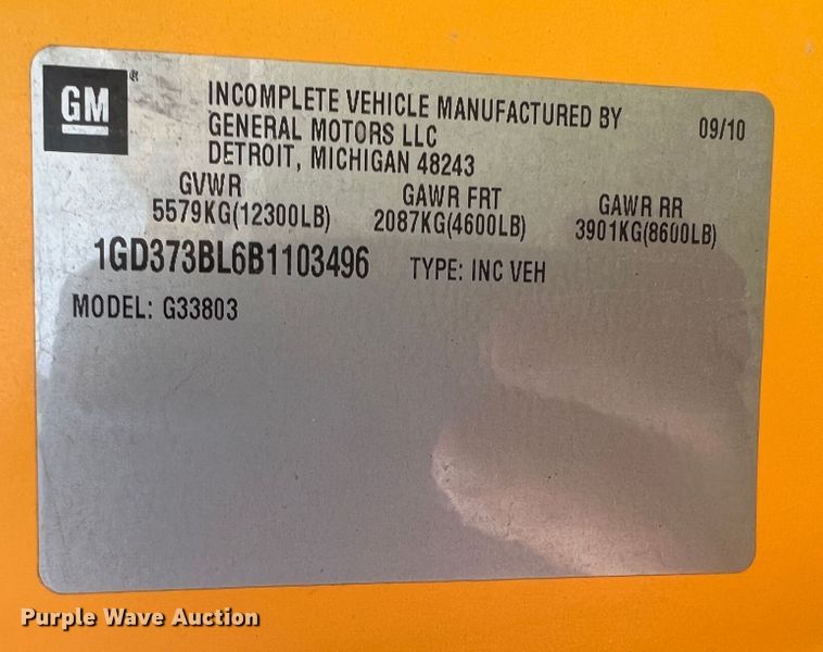 image for item KG9865 2012 GMC Savana  school bus