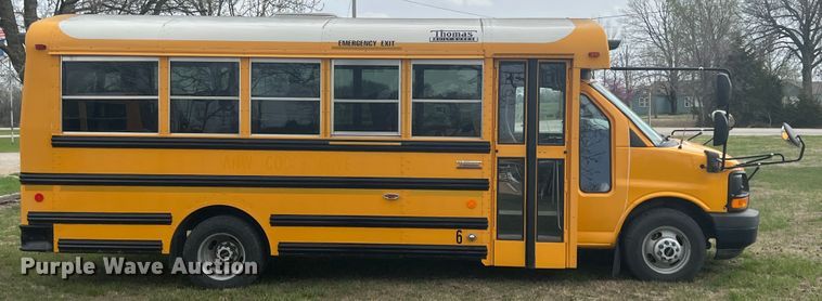 image for item KG9866 2012 GMC Savana  school bus