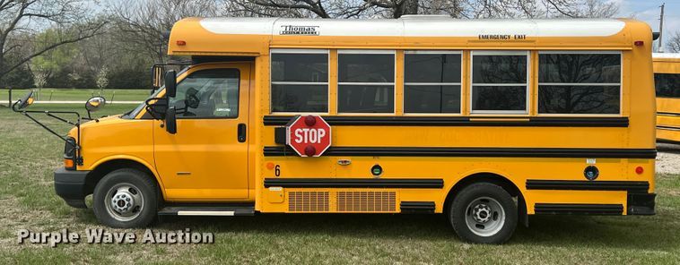 image for item KG9866 2012 GMC Savana  school bus
