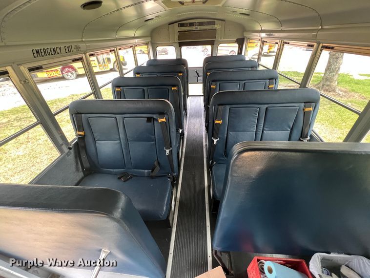 image for item KG9866 2012 GMC Savana  school bus