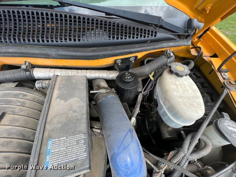 image for item KG9866 2012 GMC Savana  school bus