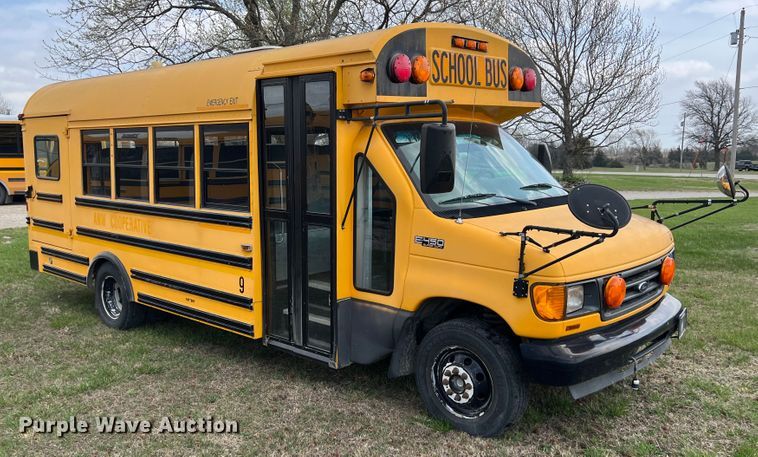 image for item KG9867 2005 Ford E450  school bus