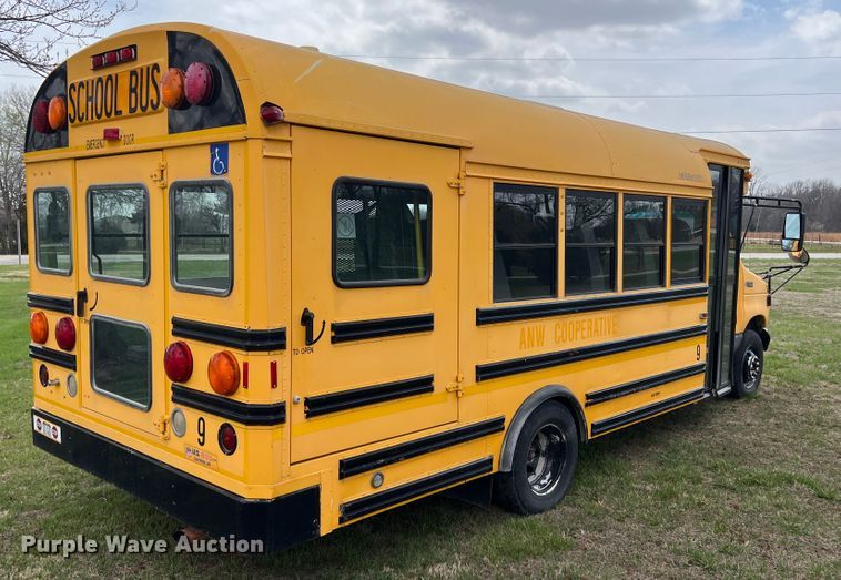 image for item KG9867 2005 Ford E450  school bus
