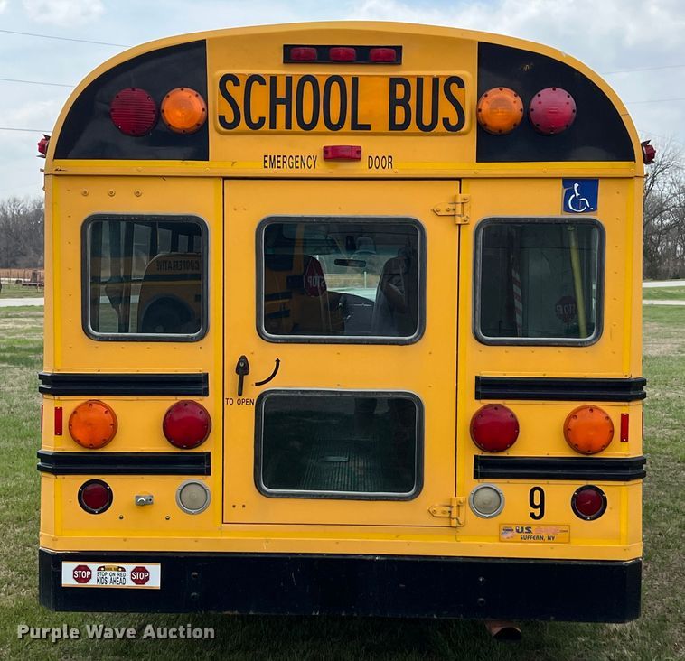 image for item KG9867 2005 Ford E450  school bus