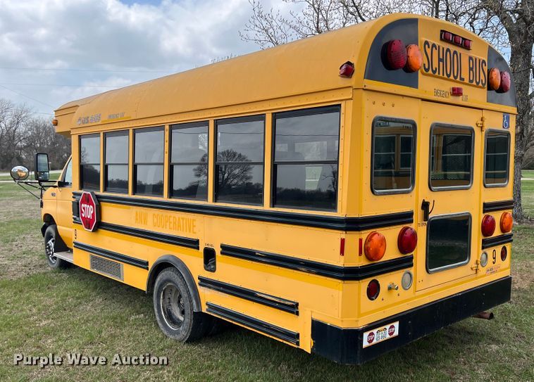 image for item KG9867 2005 Ford E450  school bus