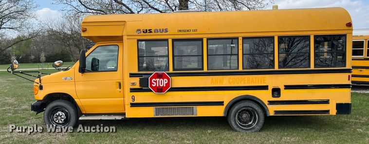 image for item KG9867 2005 Ford E450  school bus
