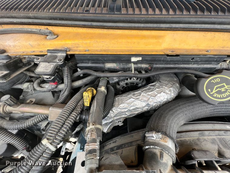 image for item KG9867 2005 Ford E450  school bus