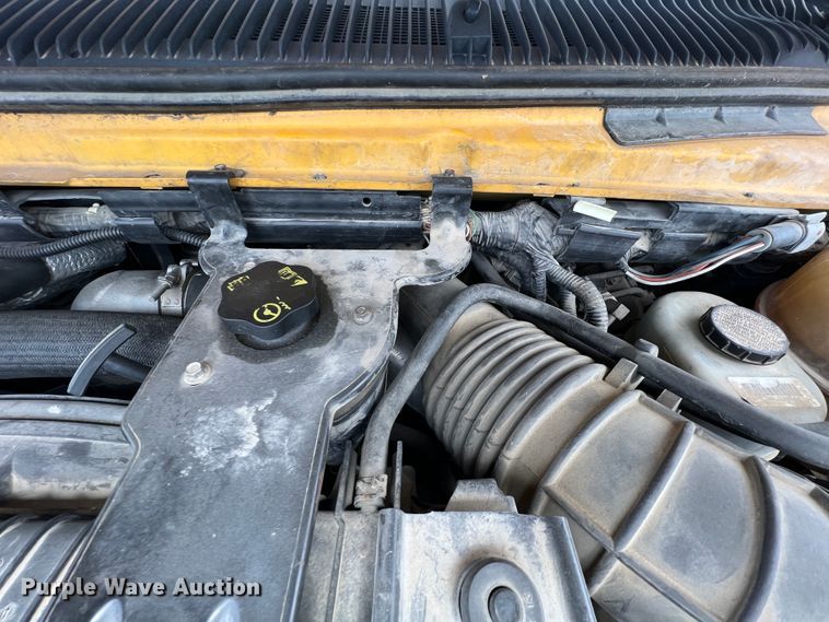 image for item KG9867 2005 Ford E450  school bus