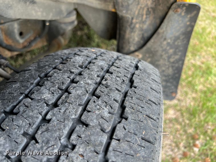 image for item KG9867 2005 Ford E450  school bus