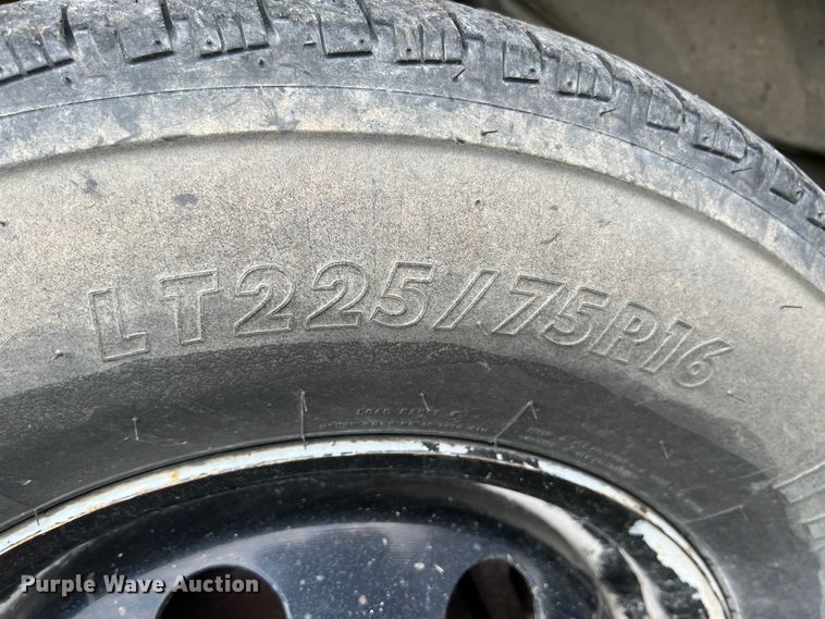 image for item KG9867 2005 Ford E450  school bus