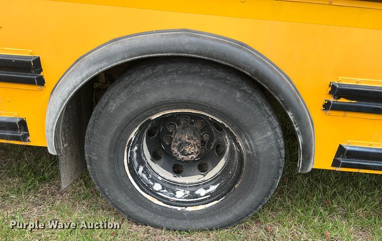 image for item KG9867 2005 Ford E450  school bus