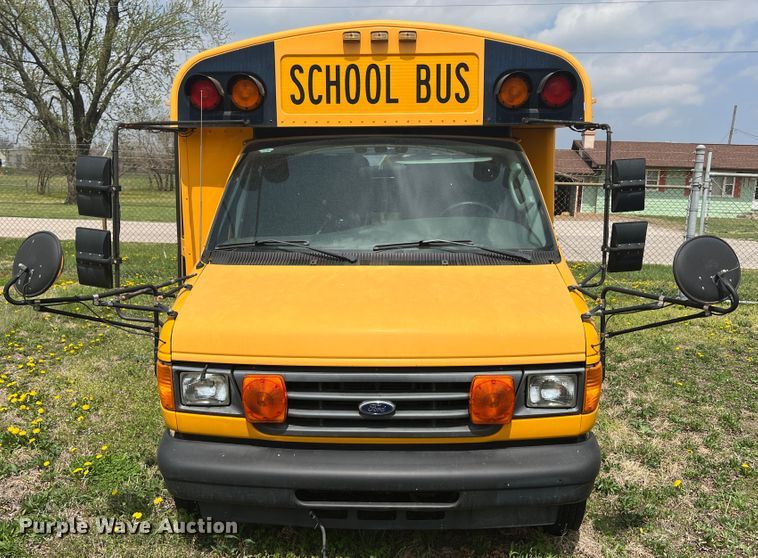 image for item KG9868 2007 Ford E450  school bus