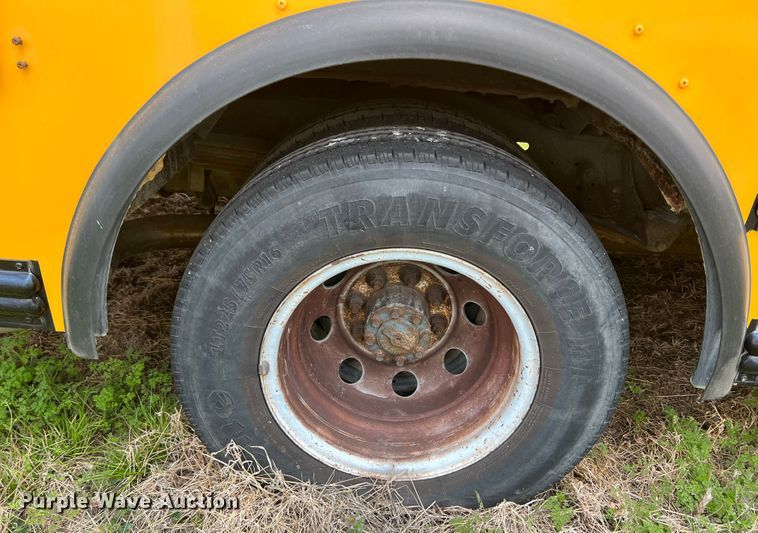 image for item KG9868 2007 Ford E450  school bus