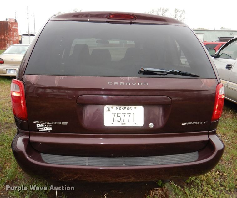 image for item KM9523 2003 Dodge Caravan Sport  SUV