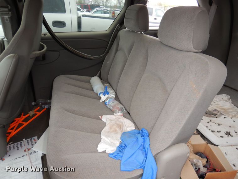 image for item KM9523 2003 Dodge Caravan Sport  SUV