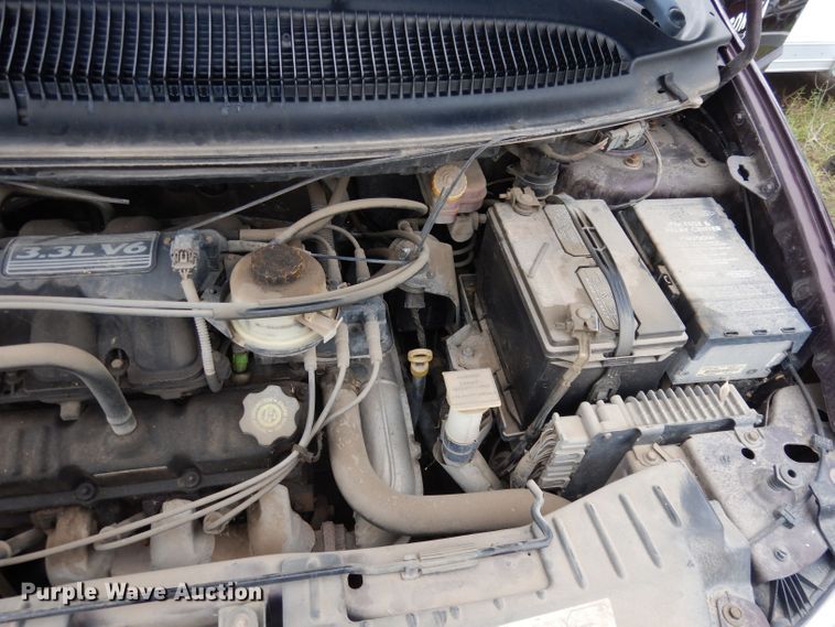 image for item KM9523 2003 Dodge Caravan Sport  SUV