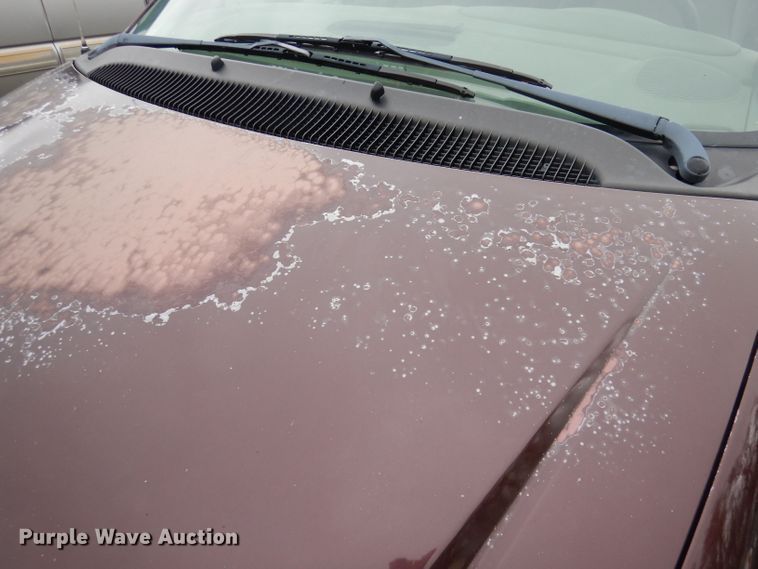 image for item KM9523 2003 Dodge Caravan Sport  SUV