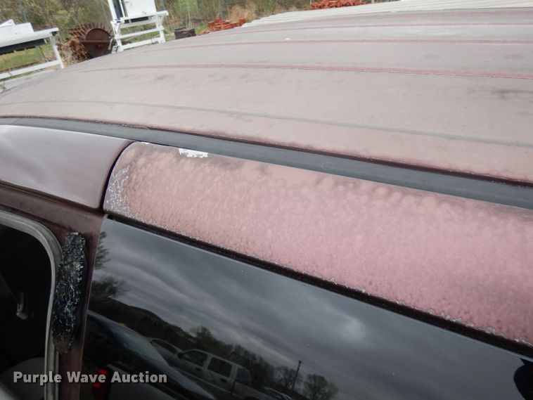 image for item KM9523 2003 Dodge Caravan Sport  SUV