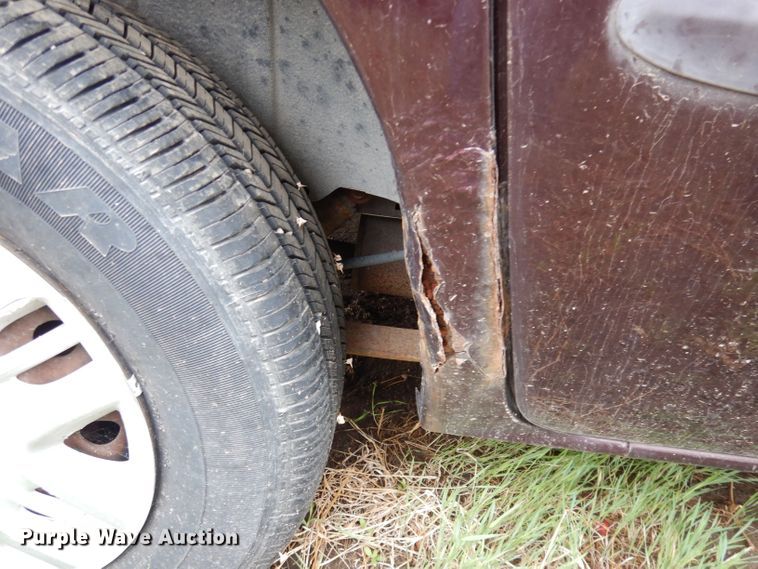 image for item KM9523 2003 Dodge Caravan Sport  SUV