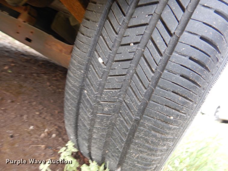 image for item KM9523 2003 Dodge Caravan Sport  SUV