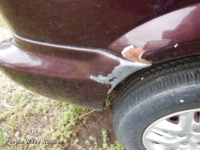 image for item KM9523 2003 Dodge Caravan Sport  SUV