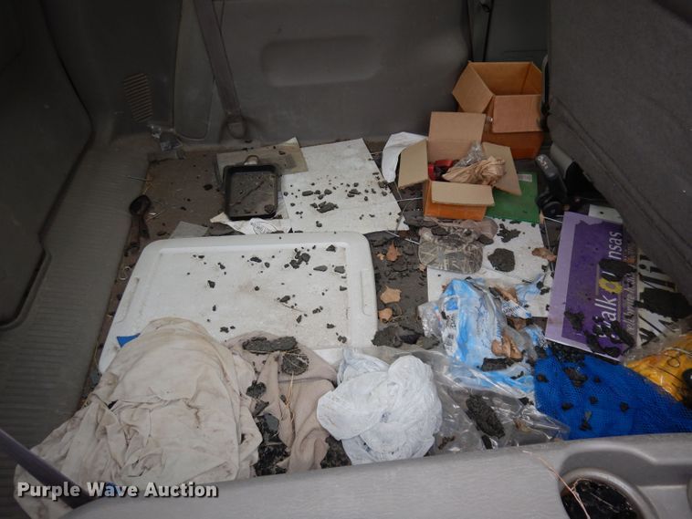 image for item KM9523 2003 Dodge Caravan Sport  SUV