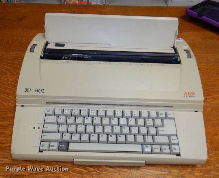 Olympia AEG XL501 typewriter in Paxico, KS Item KM9553 sold Purple Wave