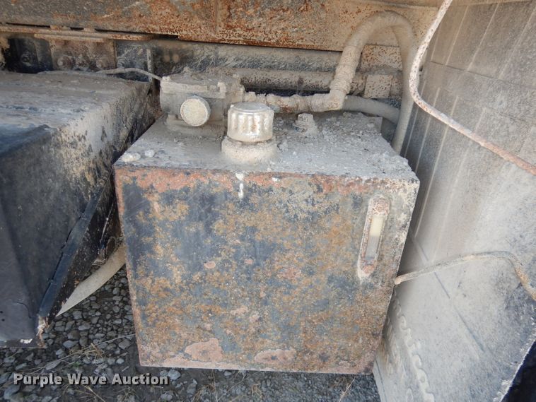 image for item KM9593 2009 Sterling LT8500  dump truck