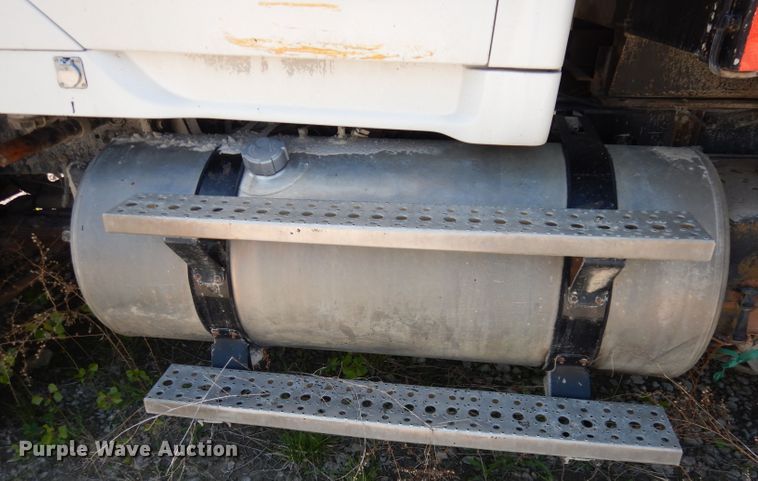 image for item KM9593 2009 Sterling LT8500  dump truck