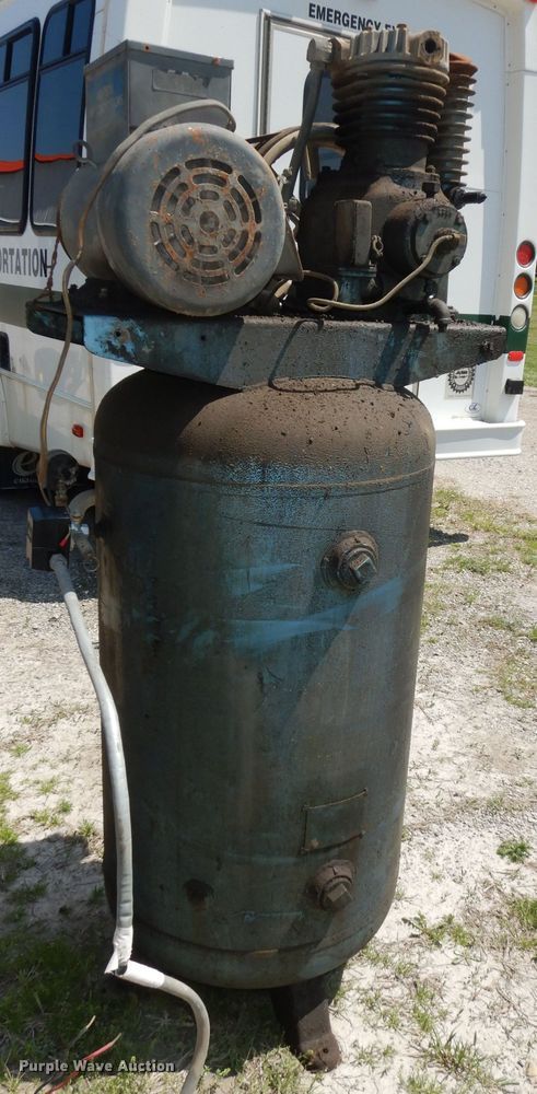 image for item KM9599 AirTech  air compressor