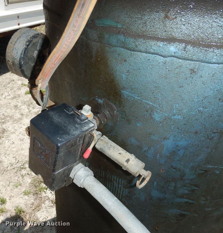 image for item KM9599 AirTech  air compressor