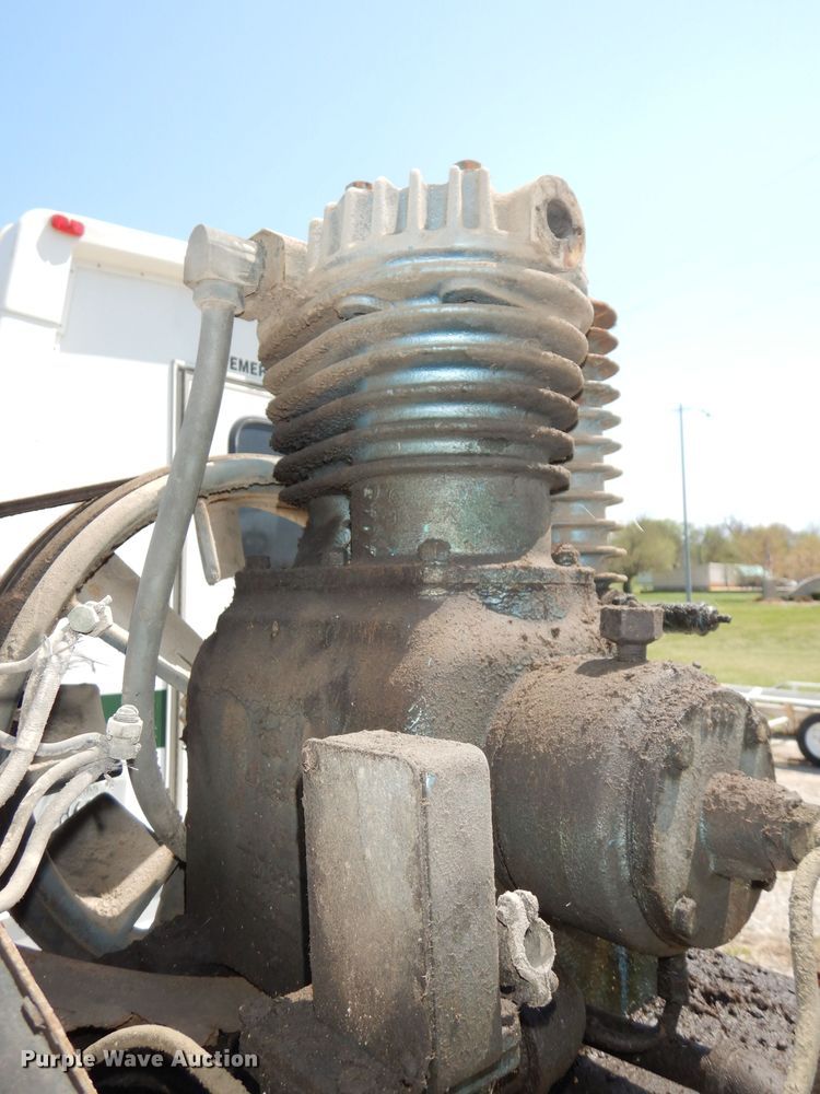 image for item KM9599 AirTech  air compressor