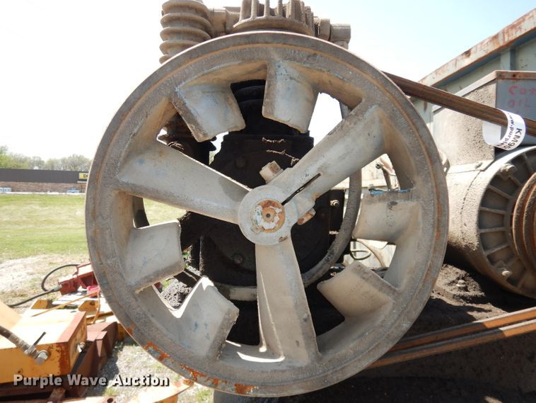 image for item KM9599 AirTech  air compressor