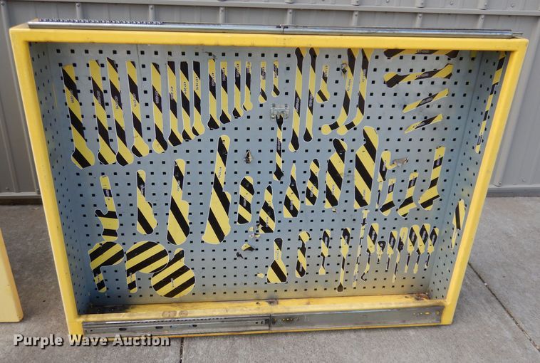 image for item KM9616 (2) tool cabinets