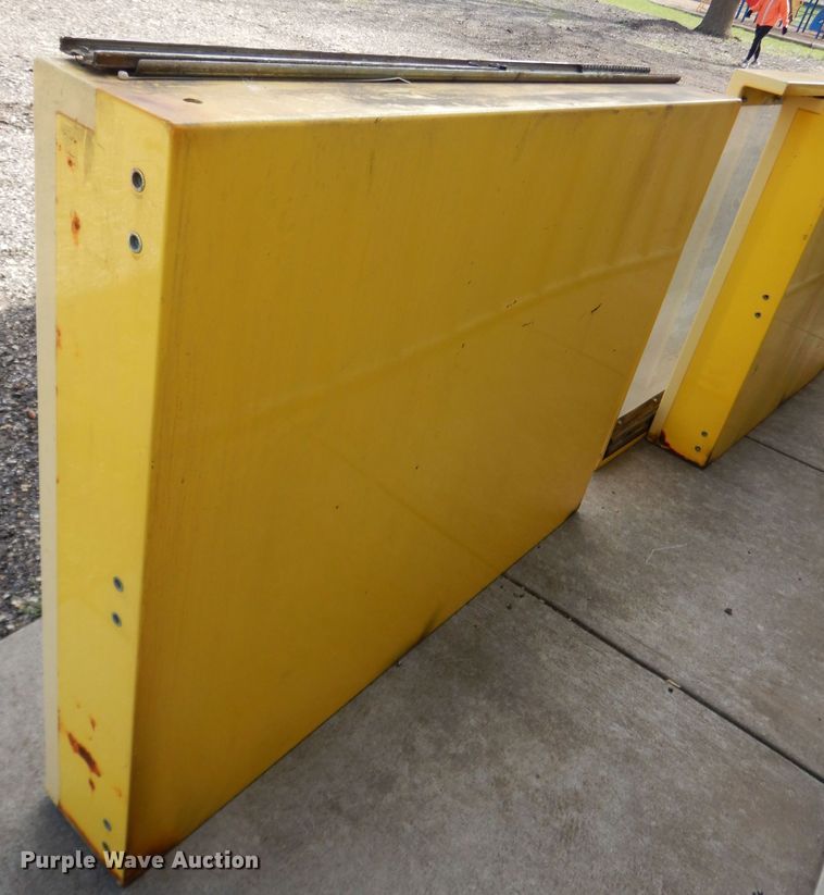 image for item KM9616 (2) tool cabinets